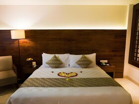Ubud Village Hotel
