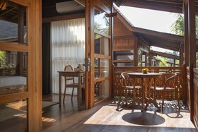Unagi Wooden Villas by Emana