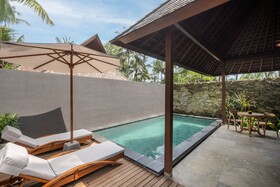 Unagi Wooden Villas by Emana