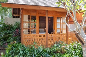 Unagi Wooden Villas by Emana