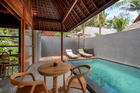 Unagi Wooden Villas by Emana
