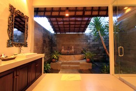 Villa Agung Khalia