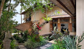 Villa Ria Sayan