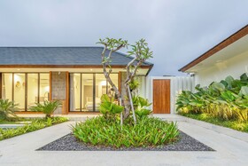 Villa The Kayu By Goro