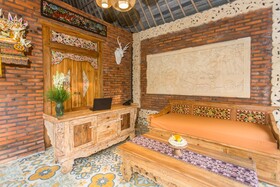 Wooden Ganeca Villas by Pramana Villas
