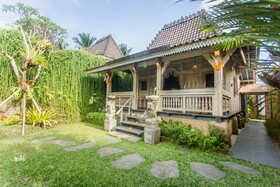 Wooden Ganeca Villas by Pramana Villas