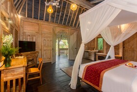 Wooden Ganeca Villas by Pramana Villas