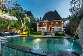 Wooden Ganeca Villas by Pramana Villas
