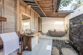 Wooden Ganeca Villas by Pramana Villas