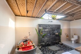 Wooden Ganeca Villas by Pramana Villas