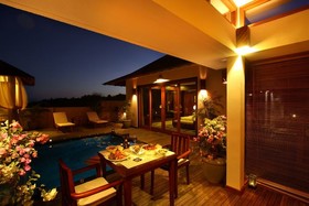 Aisis Luxury Villas And Spa