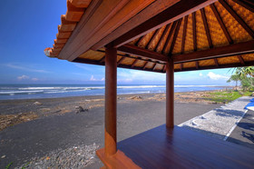 Wide Sands Beach Retreat