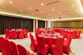 Best World Kindai Hotel
