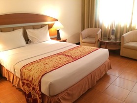 Blue Atlantic International Hotel