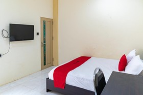 Pondok Golden by RedDoorz