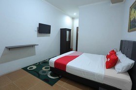 Tiara Guest House by OYO Rooms