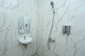 Tiara Guest House by OYO Rooms