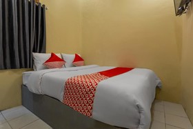 Hotel Triana by OYO Rooms
