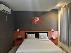 Tri Homestay by OYO
