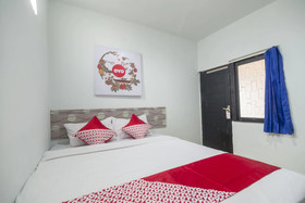 Hm Guest House by OYO Rooms