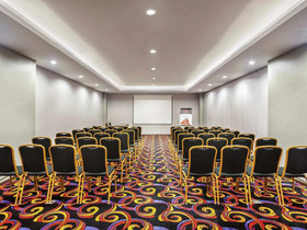 ibis Pontianak City Center