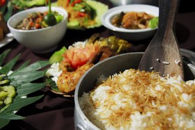 Orchardz Hotel Ayani
