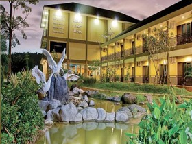 Dangau Resort