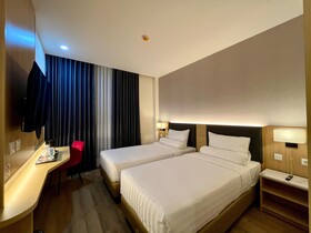 Front One Boutique Adria Boyolali