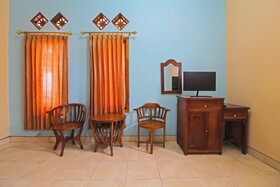 Hotel Dan Aula Wahyu Sari B by OYO