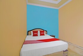 Hotel Dan Aula Wahyu Sari B by OYO