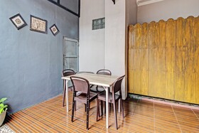 Capital O 92250 Hall & Guesthouse Kowapi