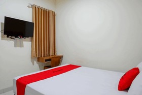 RedDoorz near Living Plaza Purwokerto