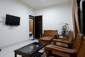 RedDoorz near Living Plaza Purwokerto