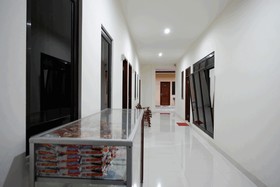 RedDoorz near Living Plaza Purwokerto