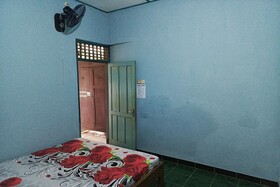 Spot On 94085 Hotel Agung