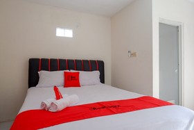 Wisma Bougenuil Mas By RedDoorz