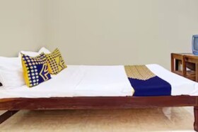 Spot On 92434 Puri Kasih Guest House Syariah