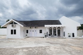 Dewi Residence 1