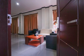 Grand Mutiara Hotel by OYO Rooms
