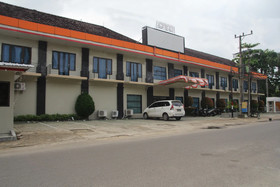 Hotel Grand Sabrina by OYO Rooms