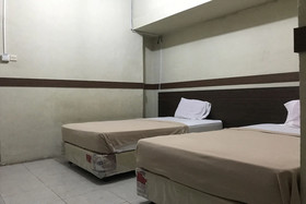 Hotel Rapos by OYO Rooms