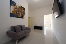 Mango Residence by OYO Rooms