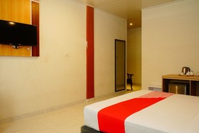 OYO 629 Grand Vella Hotel