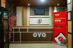 OYO 629 Grand Vella Hotel