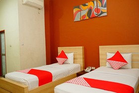 OYO 629 Grand Vella Hotel
