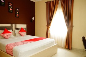 OYO 629 Grand Vella Hotel