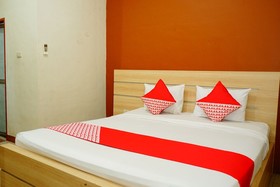OYO 629 Grand Vella Hotel