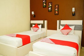 OYO 629 Grand Vella Hotel