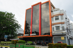 Ren'z Hotel BY OYO Rooms