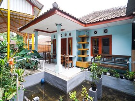 Capital O 93262 Hotel Cherish 2